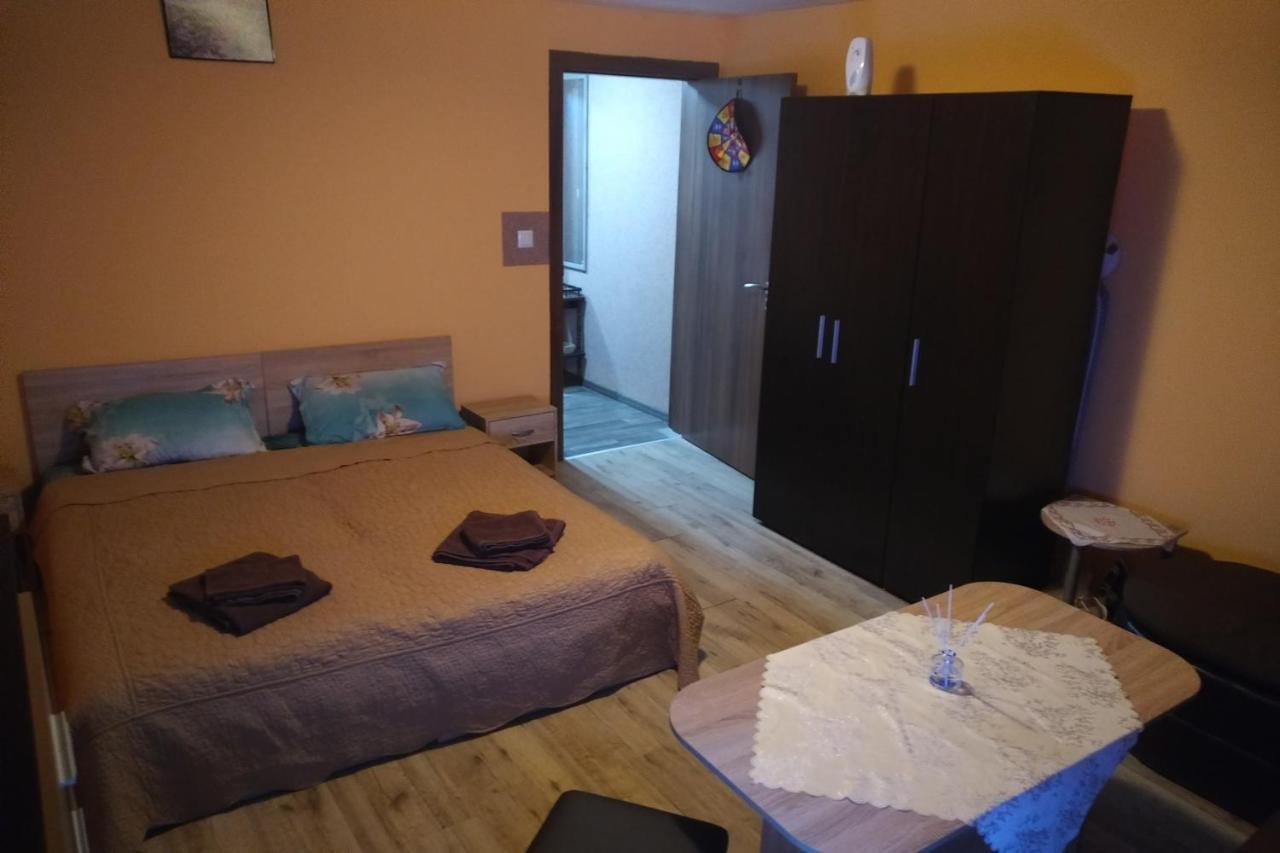 Apartament Edelvais Varna Exterior photo